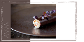 Рецепта десерта из кресс-салата Сакура, шоколада, йогурта, красного перца и стручкового кайенского перца в молекулярной кухне